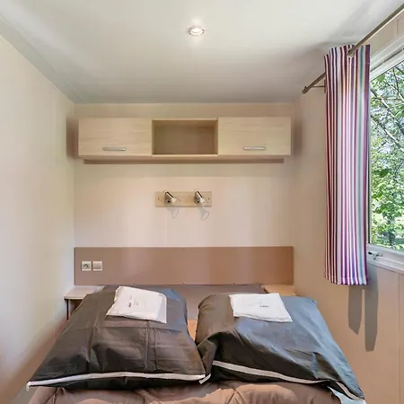 Mobilhome Family - Laurier Rouge * Saint-Martial-de-Nabirat