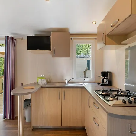 Mobilhome Family - Laurier Rouge * Saint-Martial-de-Nabirat